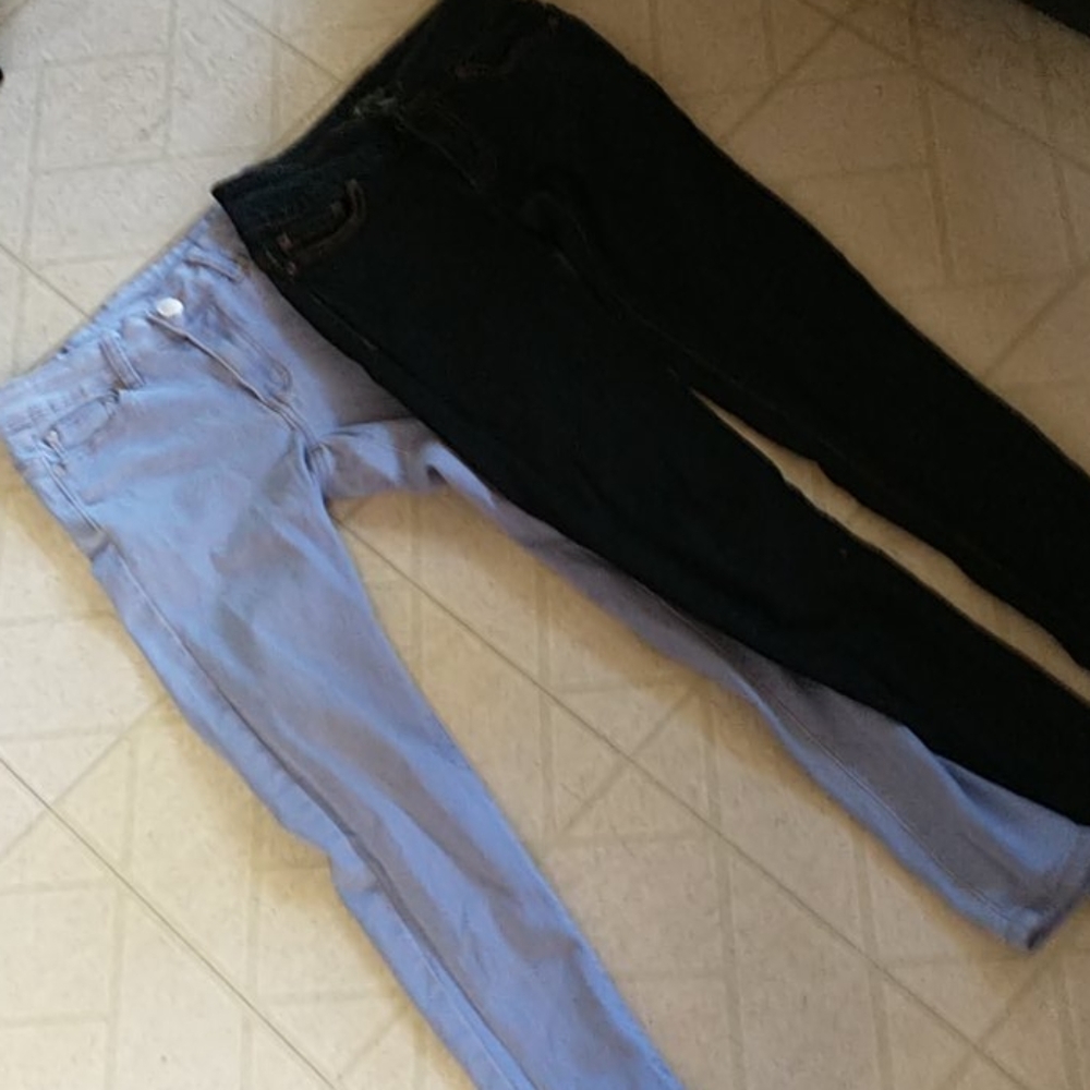 Light blue skinny jeans and black skinny jeans